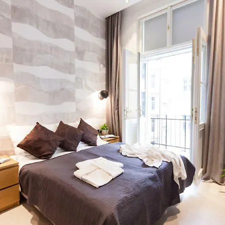 Spinhuissteeg 4 Bedrooms Lejlighed