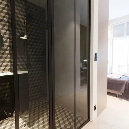 Spinhuissteeg 4 Bedrooms דירה